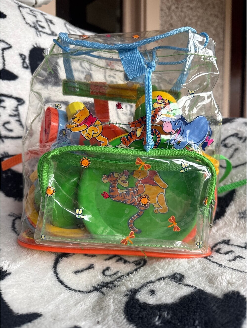 Winnie the Pooh Picnic Set Clear Backpack Plates Bowls Cups Utensils Disney Y2K